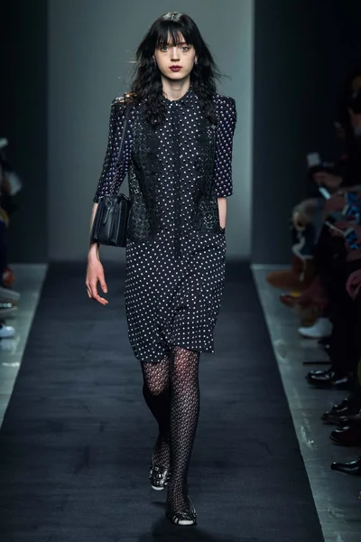 Look 38